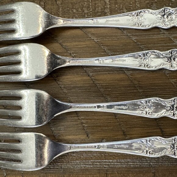 1847 Rogers Bros Heritage Dinner Forks Set of 4 Silverplate Flatware IS 1953 - Picture 7 of 10